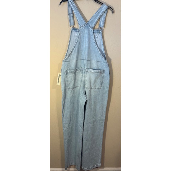 No Boundaries Baggy Overalls Women L Light Wash Blue Denim Cotton Blend NEW - Picture 2 of 8